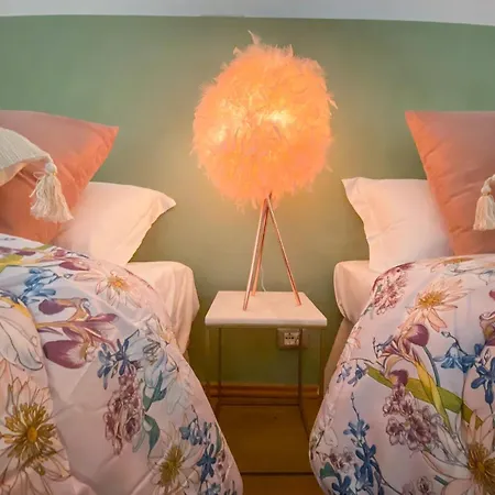 Ororosa Center 루카