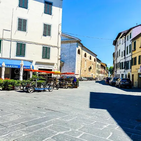 Ororosa Center Lucca