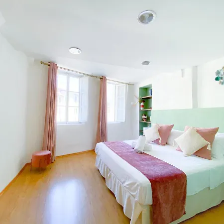 Ororosa Center * Lucca